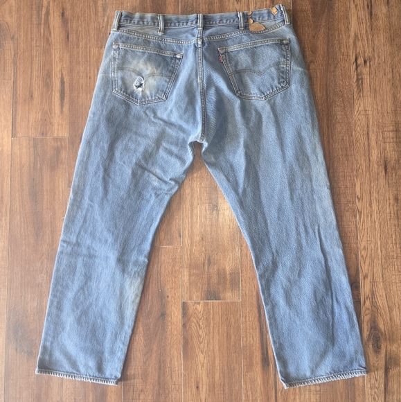 Levi 501 Jeans - Picture 2 of 5